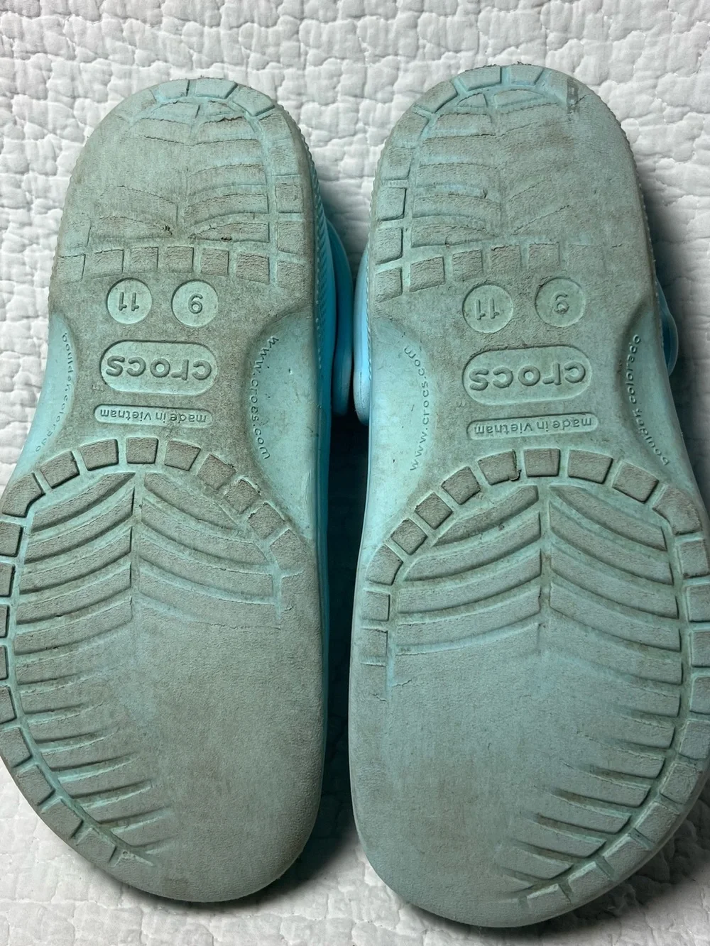 Crocs Classic Clog Unisex Slip On Comfort Sandals Men 9 Women 11